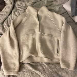 Aritzia Sunday Best cropped quarter snap fleece